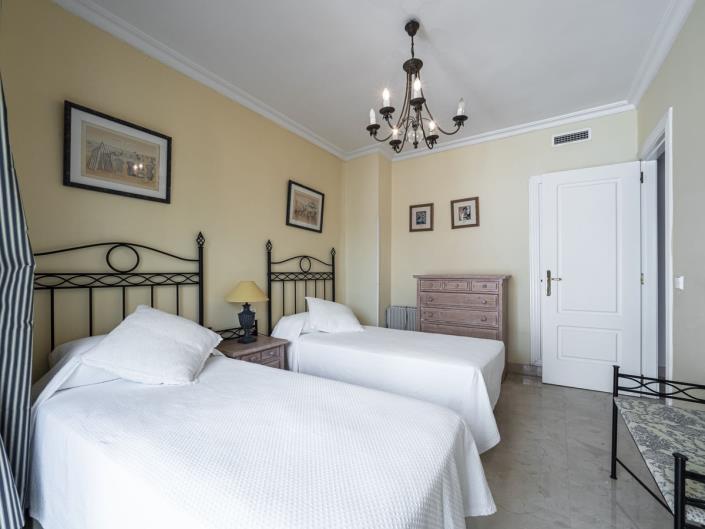 Image No.26-2 Bed Apartment for sale