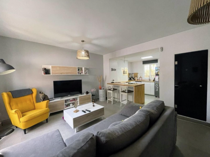 Image No.2-3 Bed Townhouse for sale