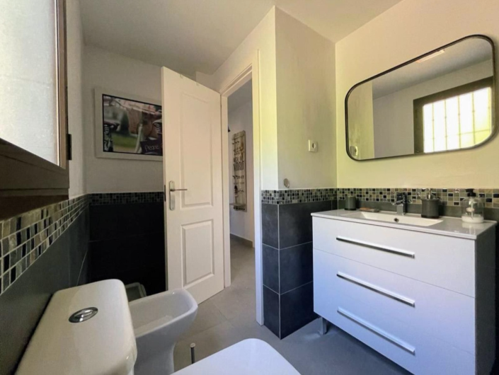 Image No.10-3 Bed Townhouse for sale