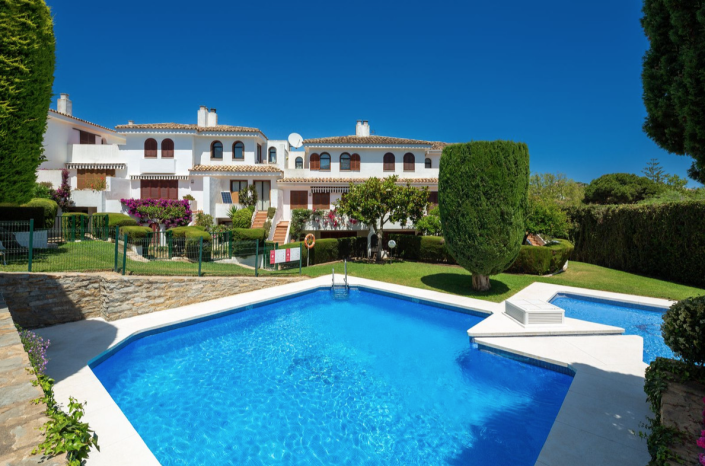 Image No.7-3 Bed Townhouse for sale