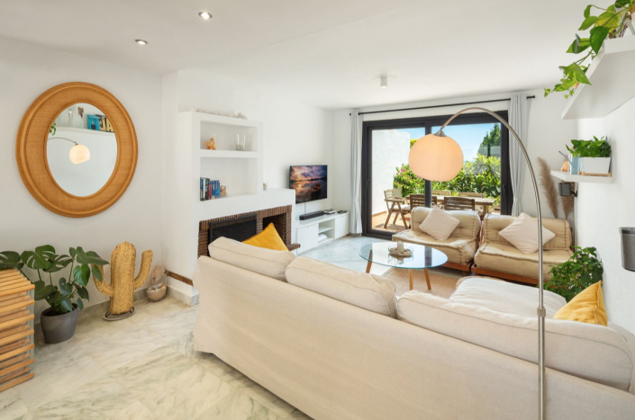 Image No.10-3 Bed Townhouse for sale