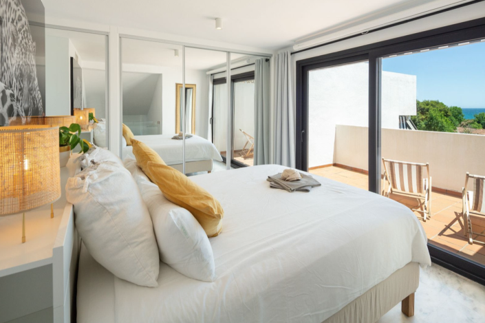 Image No.13-3 Bed Townhouse for sale