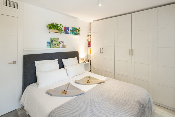 Image No.19-3 Bed Townhouse for sale