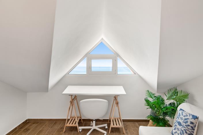 Image No.23-3 Bed Penthouse for sale