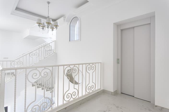 Image No.37-8 Bed Villa for sale