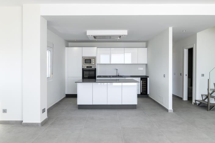 Image No.6-3 Bed Duplex for sale