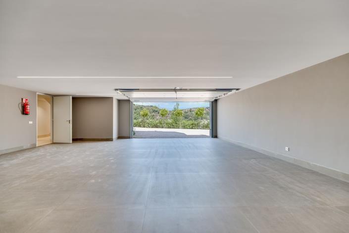 Image No.19-5 Bed Villa for sale