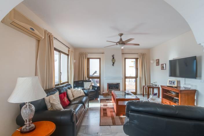 Image No.10-3 Bed Villa for sale