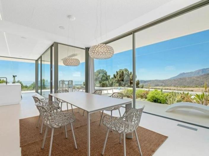 Image No.5-4 Bed Villa for sale