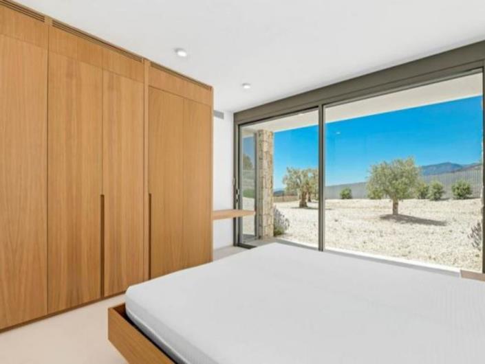 Image No.13-4 Bed Villa for sale