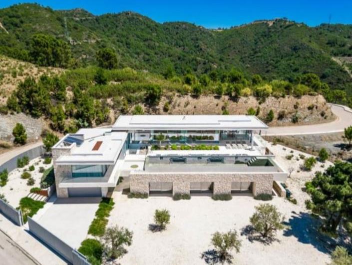 Image No.24-4 Bed Villa for sale