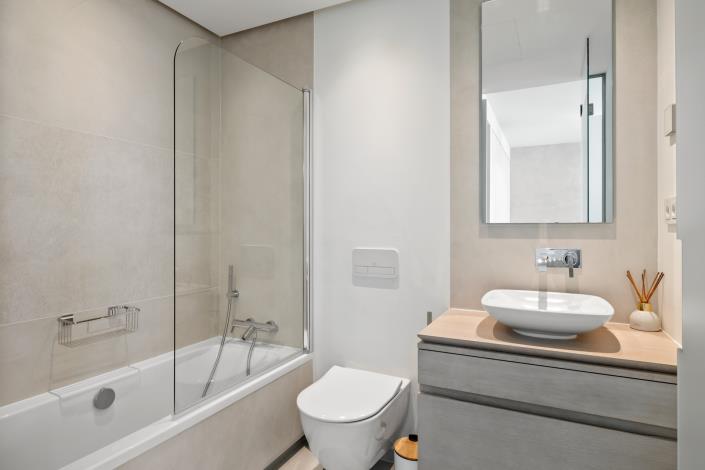 Image No.37-7 Bed Apartment for sale