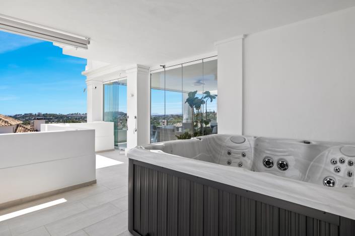 Image No.55-7 Bed Apartment for sale