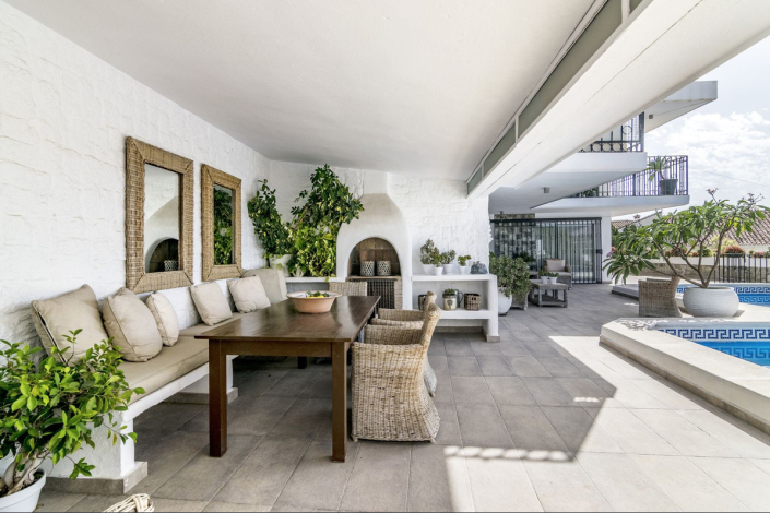 Image No.12-4 Bed Villa / Detached for sale