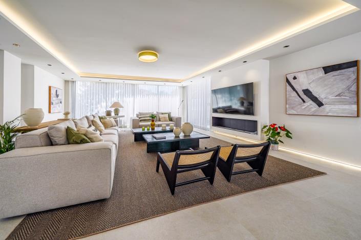 Image No.11-5 Bed Villa for sale