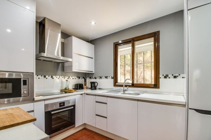 Image No.8-3 Bed Townhouse for sale