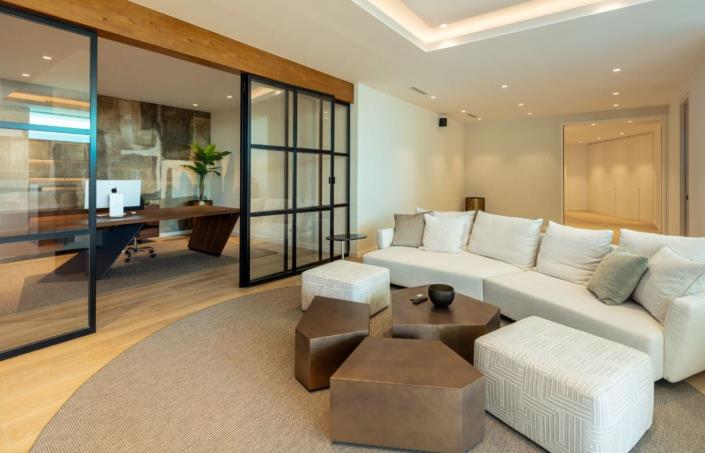 Image No.19-4 Bed Villa for sale