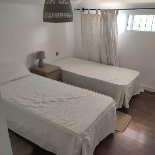 Image No.18-3 Bed Townhouse for sale