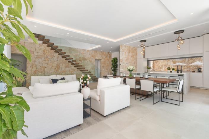 Image No.7-6 Bed Villa for sale