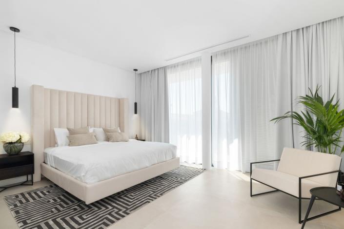 Image No.14-6 Bed Villa for sale