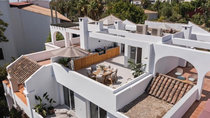 Image No.2-4 Bed Townhouse for sale