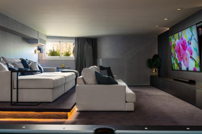 Image No.14-3 Bed Townhouse for sale