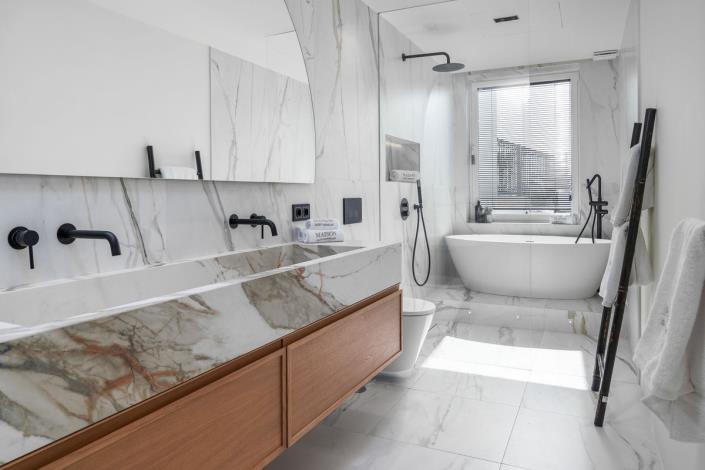 Image No.43-3 Bed Townhouse for sale