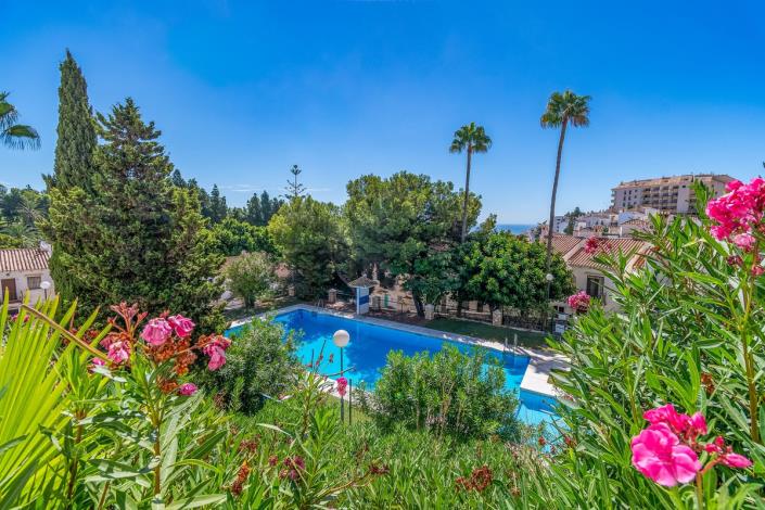 Image No.17-2 Bed Townhouse for sale