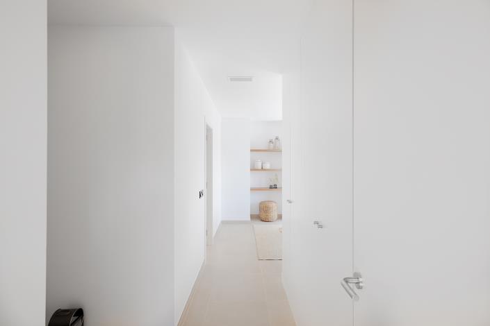 Image No.22-3 Bed Apartment for sale