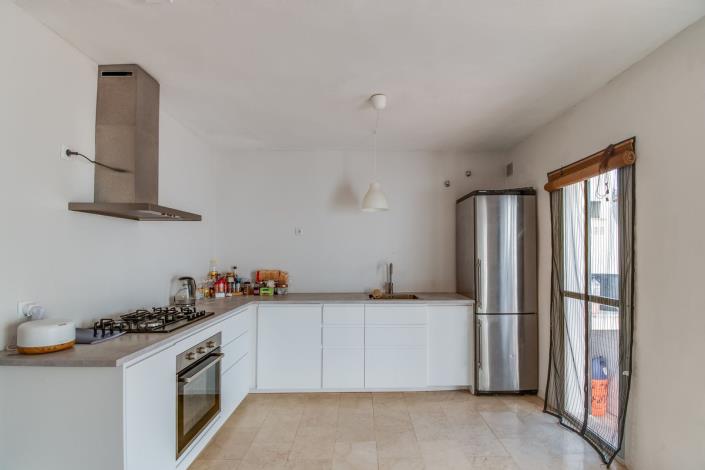 Image No.5-3 Bed Townhouse for sale