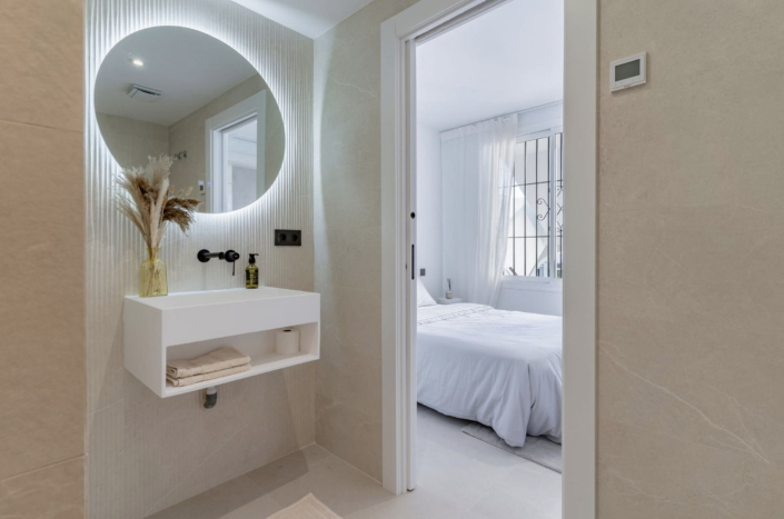 Image No.11-3 Bed Apartment for sale