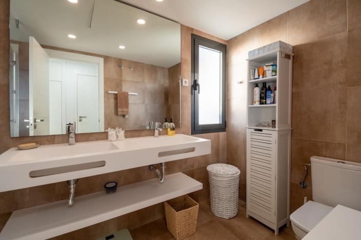 Image No.15-2 Bed Duplex for sale