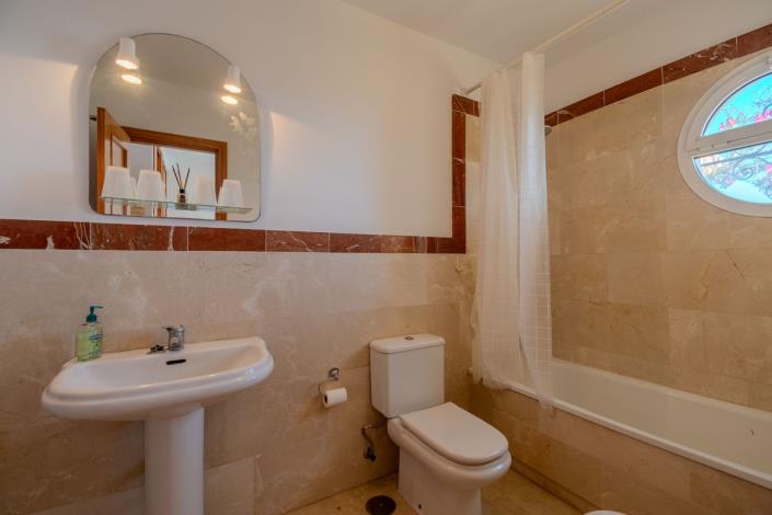 Image No.22-3 Bed Townhouse for sale