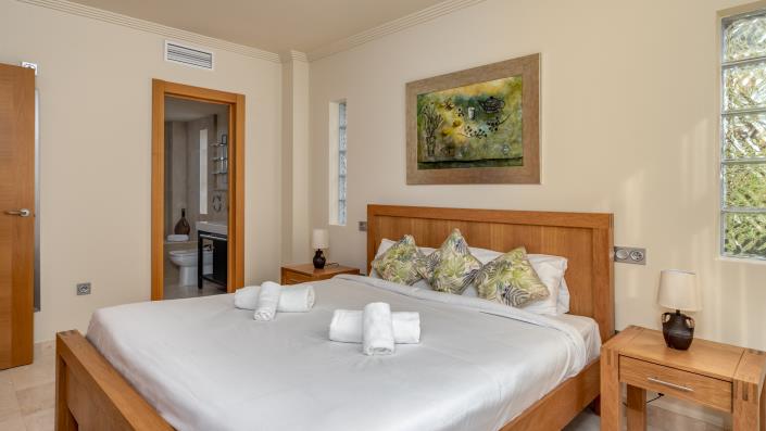 Image No.11-2 Bed Apartment for sale