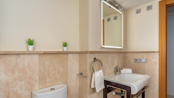 Image No.17-2 Bed Apartment for sale