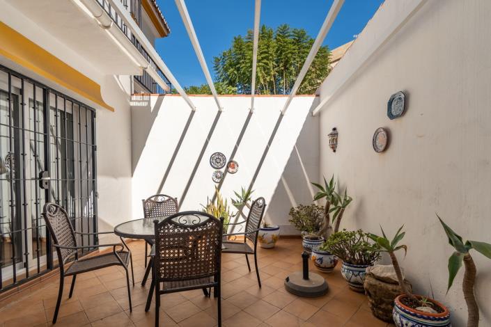 Image No.11-3 Bed Townhouse for sale