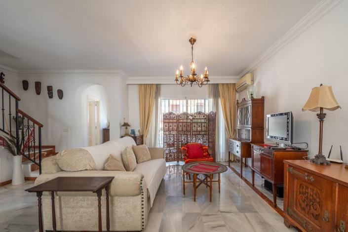 Image No.25-3 Bed Townhouse for sale