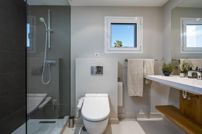 Image No.18-4 Bed Villa for sale