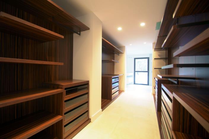 Image No.18-5 Bed Villa for sale