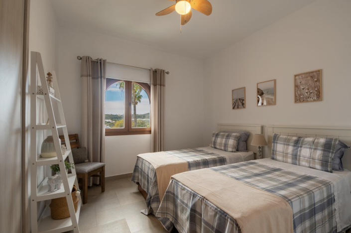 Image No.7-3 Bed Townhouse for sale