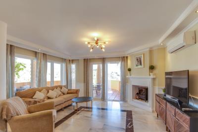 8-e64a9055bba3e77ac8aca3b893cdf826