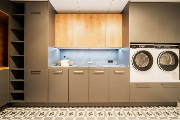 Image No.12-4 Bed Apartment for sale