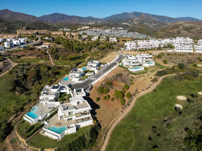 Image No.28-5 Bed Villa for sale