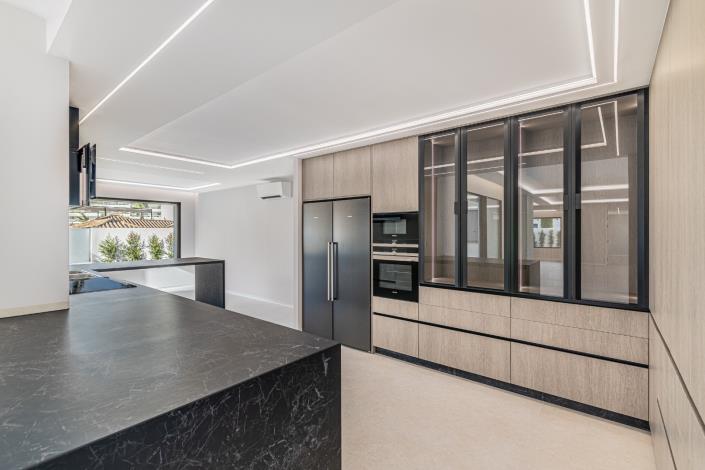 Image No.26-4 Bed Villa for sale