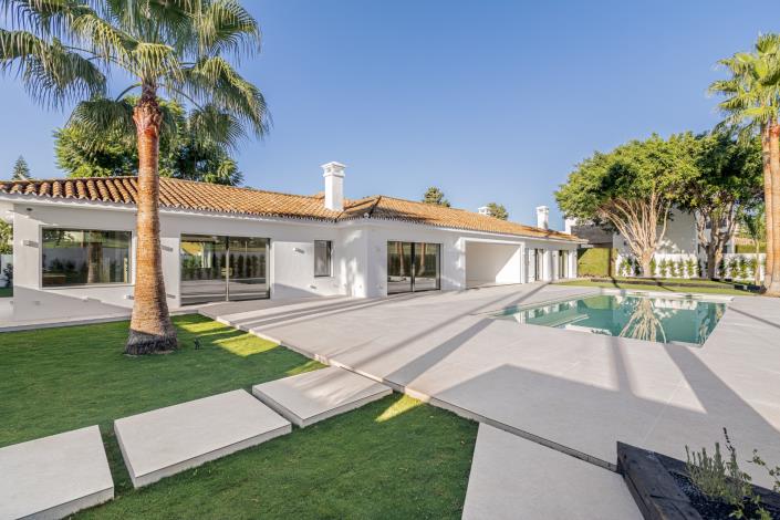 Image No.1-4 Bed Villa for sale