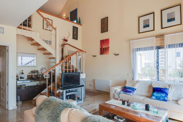 Image No.8-3 Bed Duplex for sale