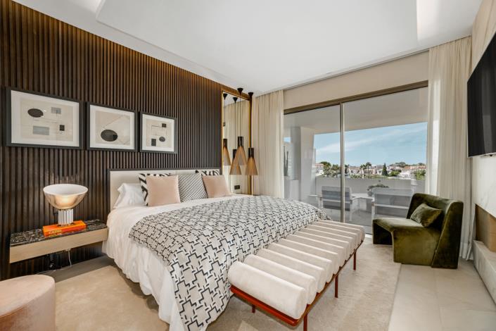 Image No.13-4 Bed Semi-Detached for sale