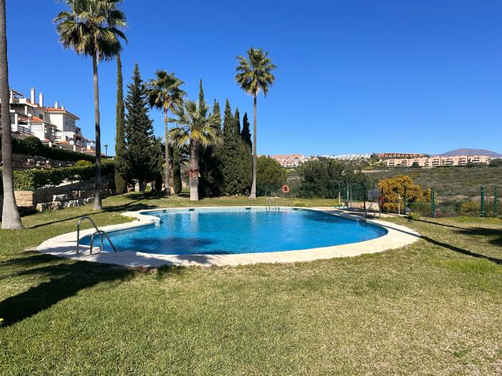 Image No.20-2 Bed Apartment for sale