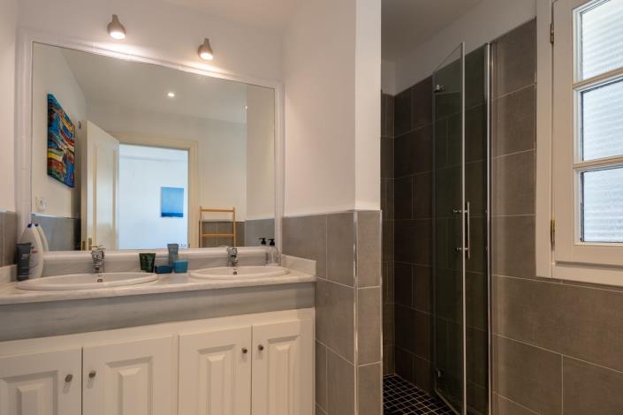 Image No.11-3 Bed Townhouse for sale