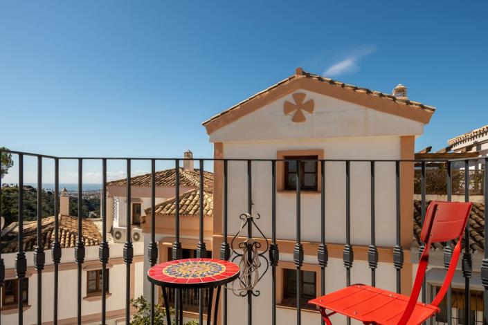 Image No.36-3 Bed Townhouse for sale